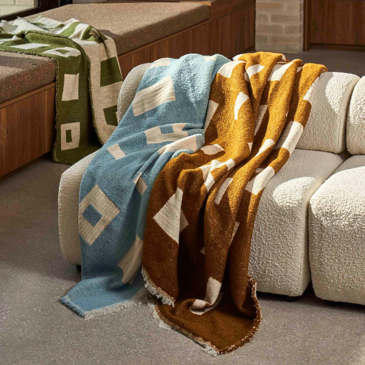 Amalfi Cosmo Throw Rust & Natural